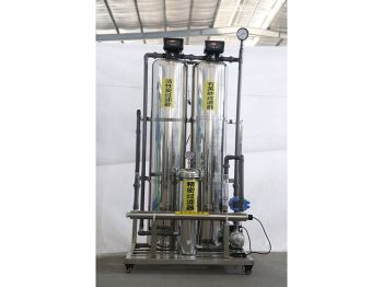 4噸全自動(dòng)不銹鋼過濾設(shè)備